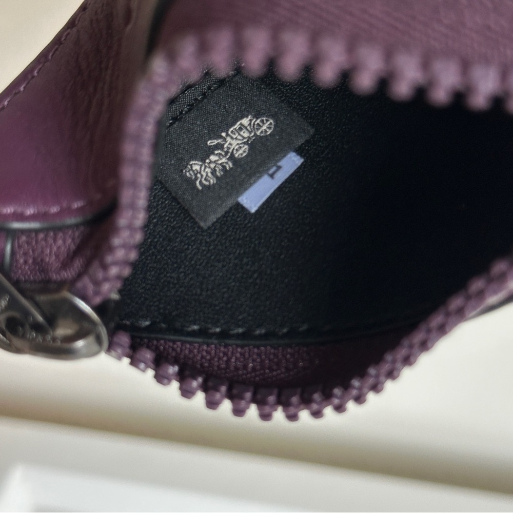 Coach Triangle Zip Pouch Leather Dark Grape Carabiner C5647 - Picture 15 of 17